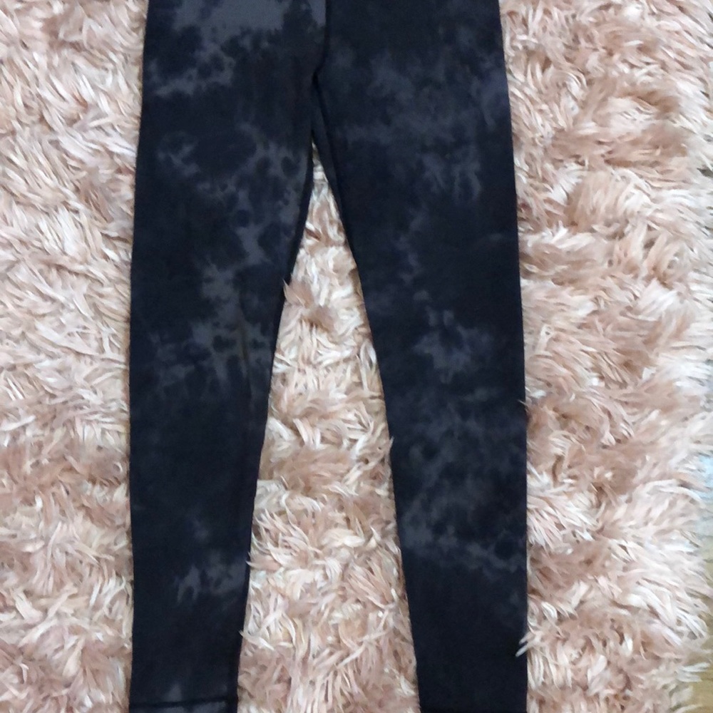 Tie dye legging Size xl runs small and never worn